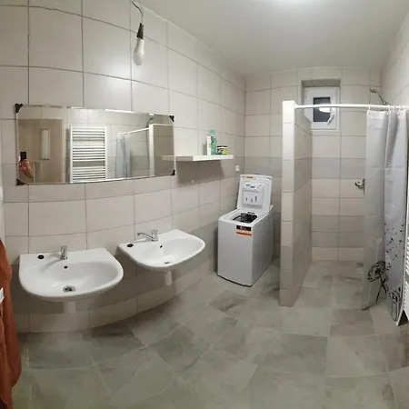 Apartment Ubytovanie Valerianna Dubovica
