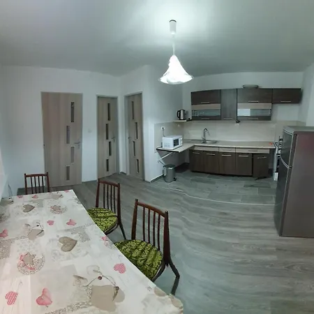 Ubytovanie Valerianna Apartment Dubovica